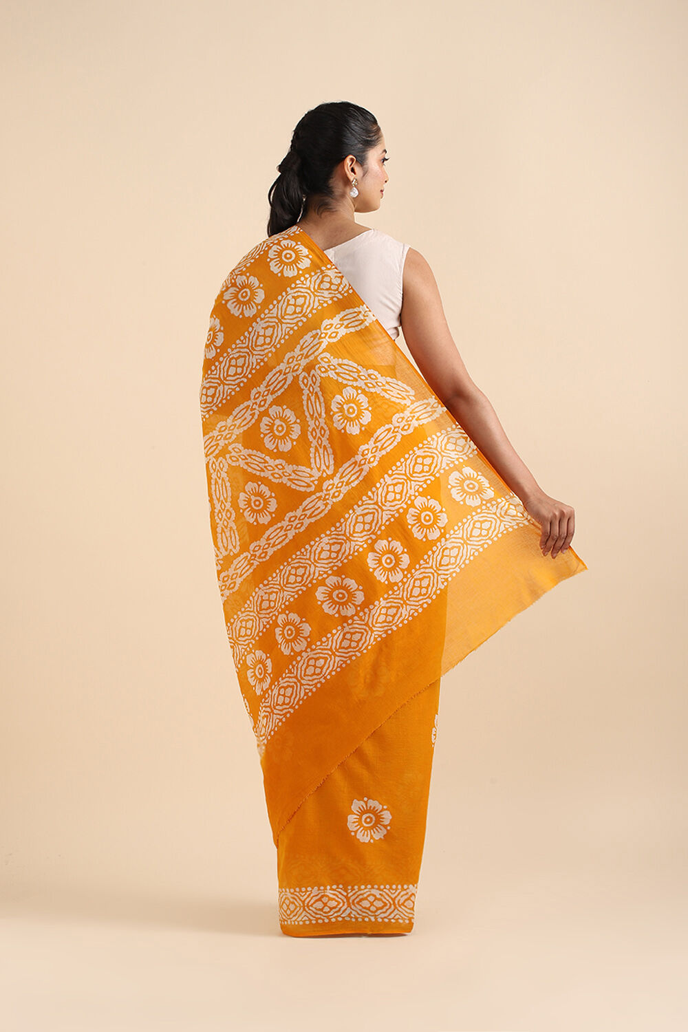 Yellow Pure Cotton Batik Saree image number null