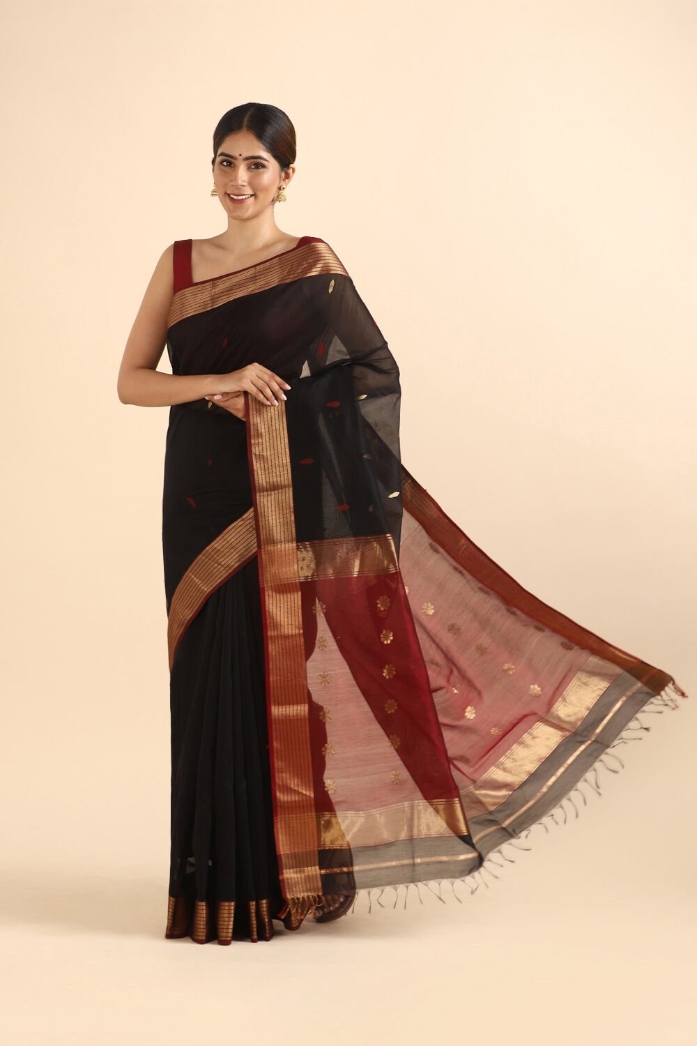 Black Pure Silk Cotton Maheshwari Saree image number null