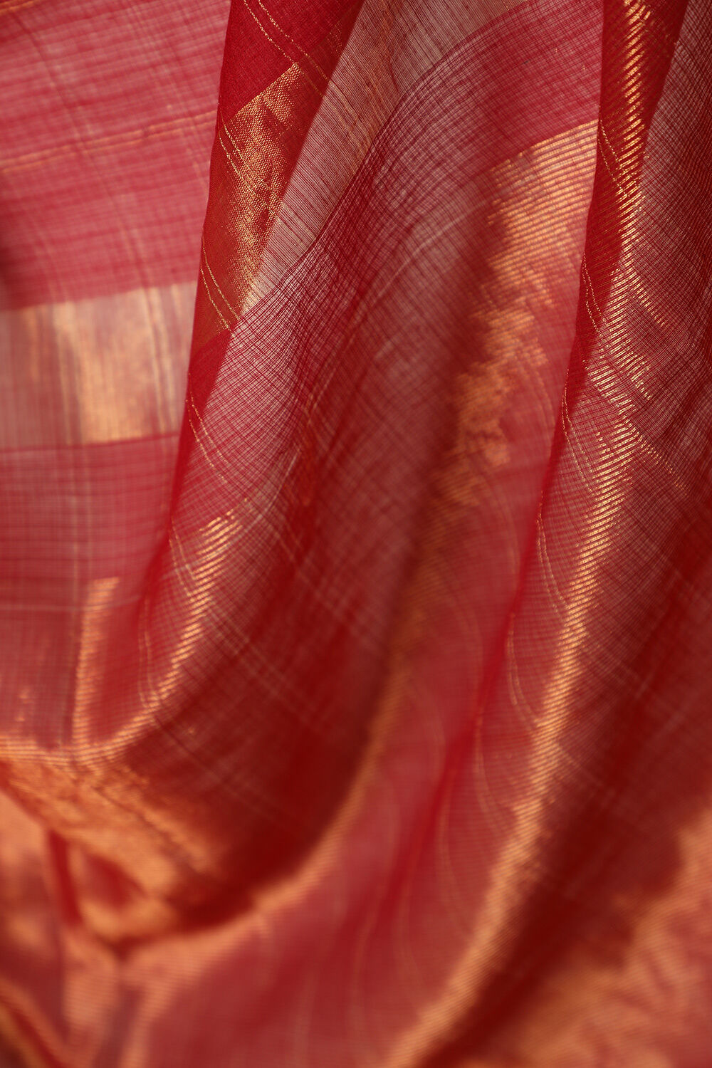 Red Woven Pure Silk Cotton Bengal Saree image number null