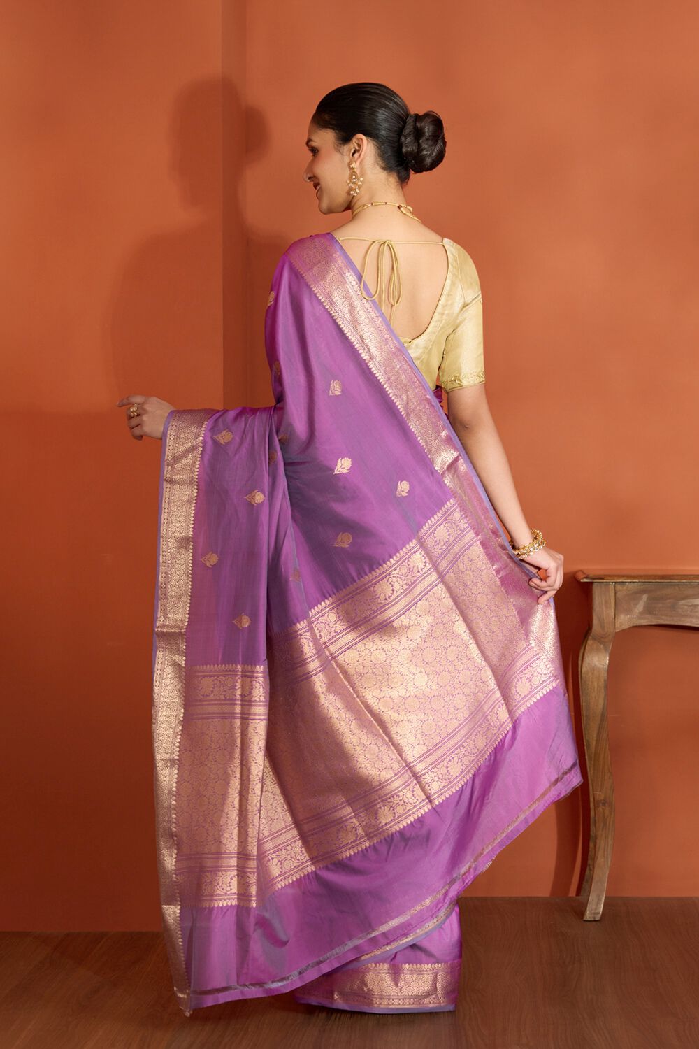 Violet Silk Viscose Kadwa Banarasi Saree image number null