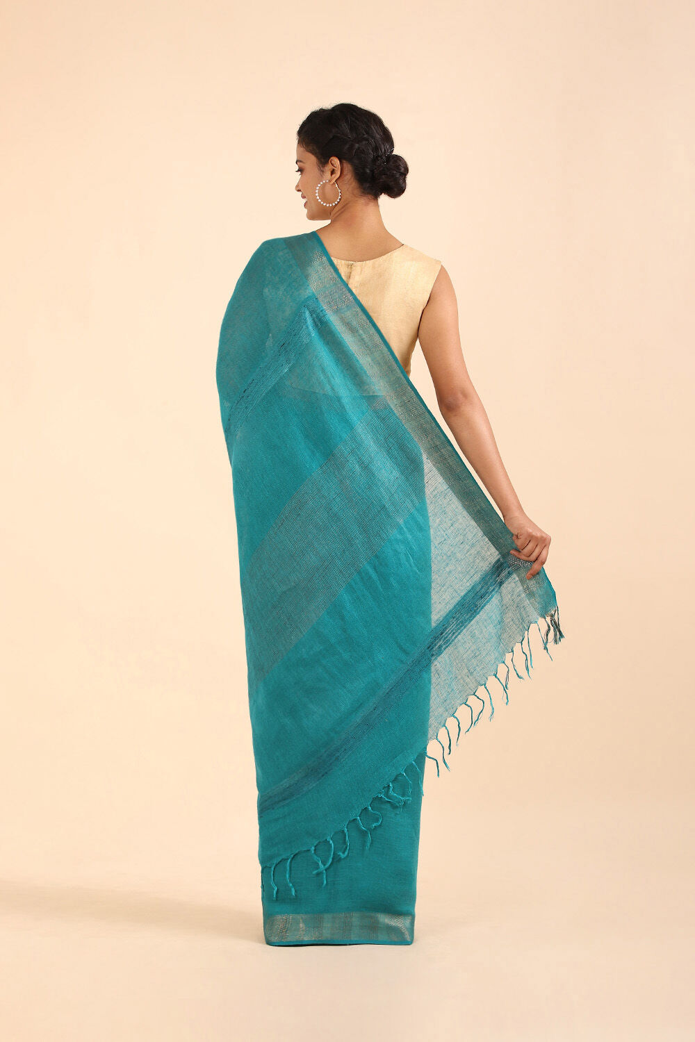 Green Pure Linen Bhagalpuri Saree image number null