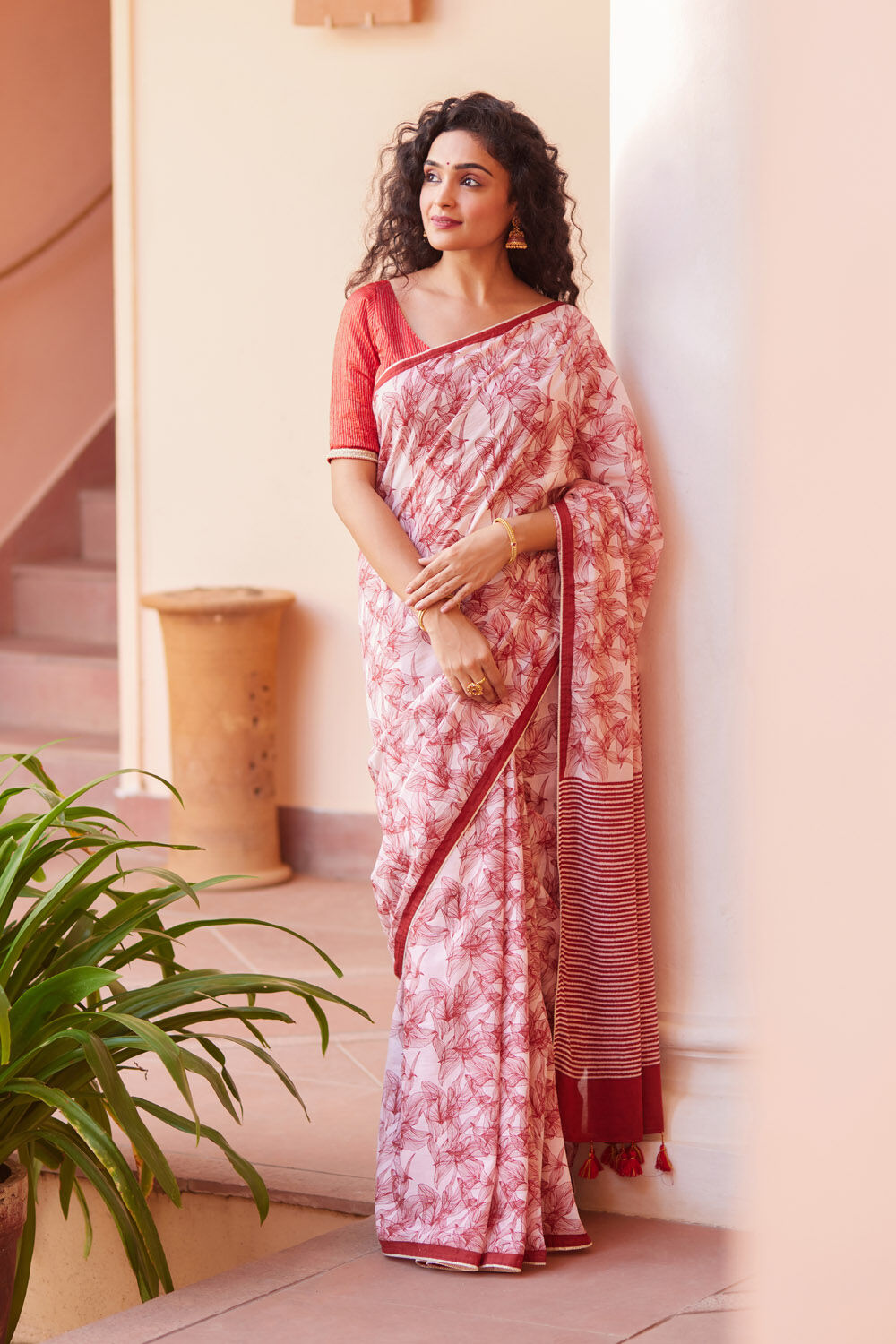 Off White Screen Printed Pure Cotton Saree image number null