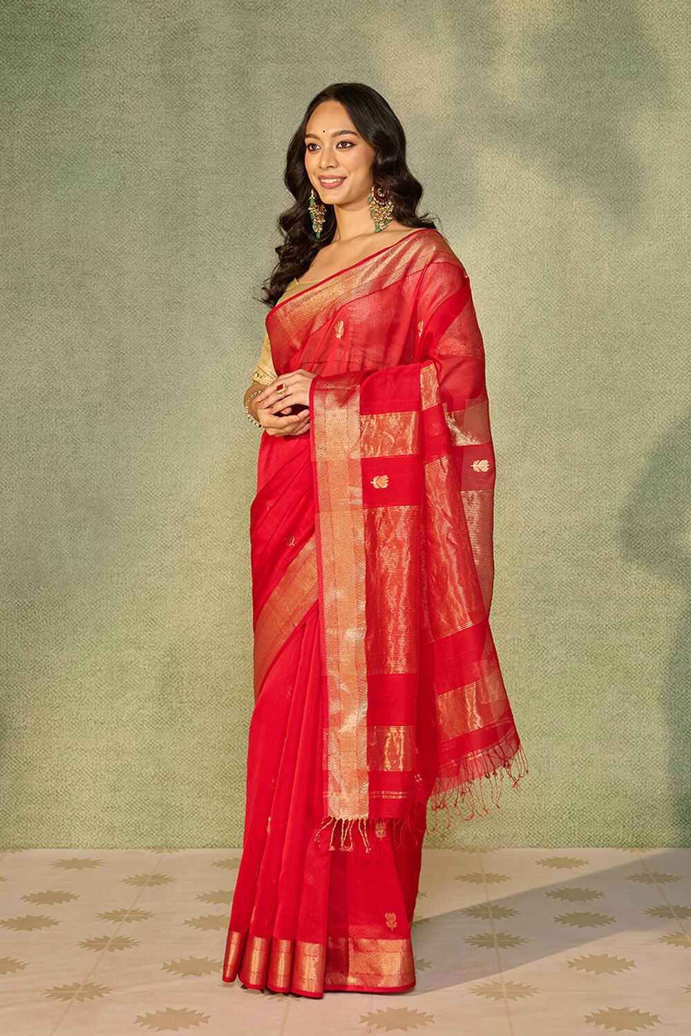 Red Woven Pure Silk Cotton Maheshwari Saree image number null