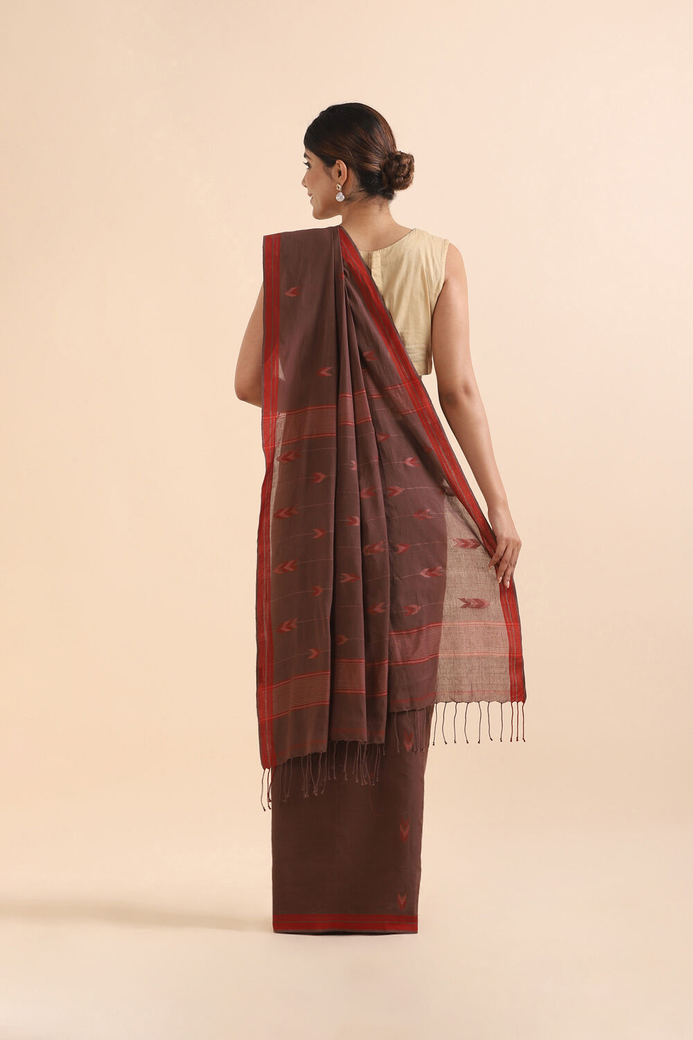 Brown Pure Cotton Jamdani Saree image number null