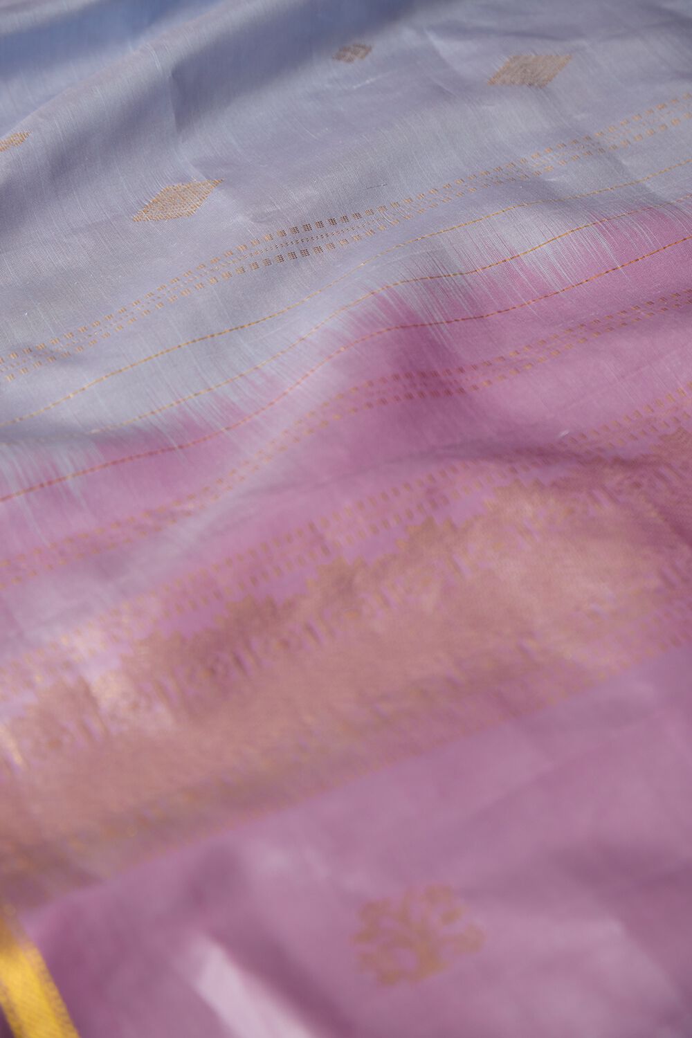 Grey Pure Silk Woven Kanjivaram Saree image number null