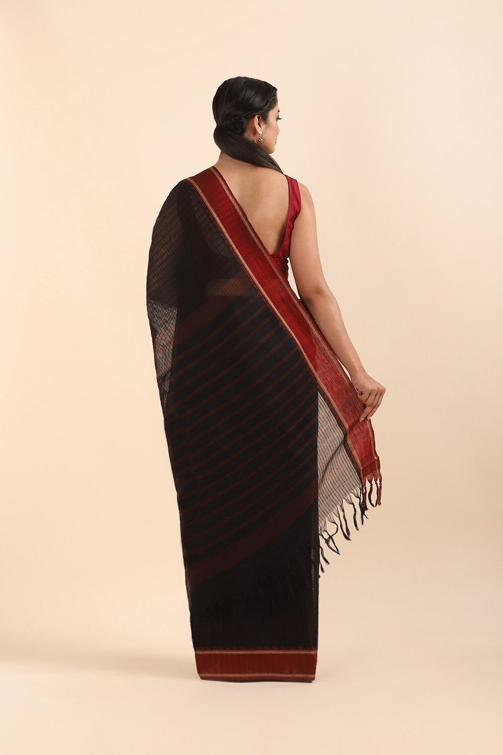 Black Pure Cotton Naranyanpet Saree image number null