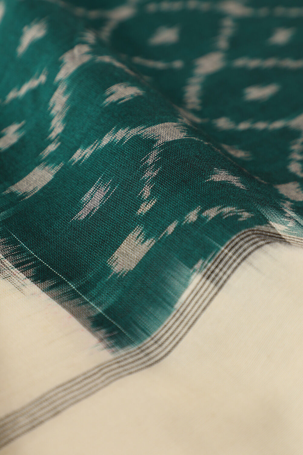 Dark Green Pure Cotton Pochampalli Ikat Saree image number null