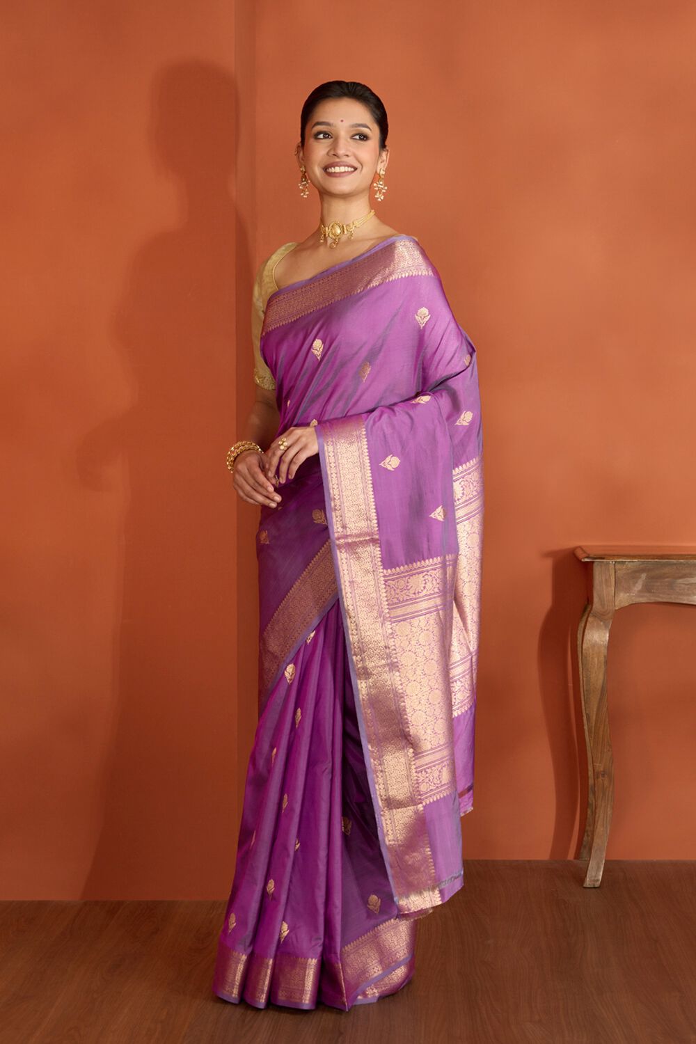 Violet Silk Viscose Kadwa Banarasi Saree image number null