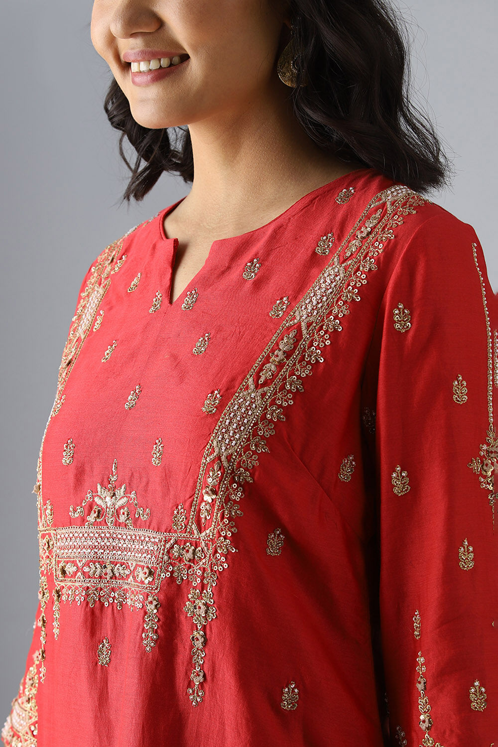 Red Embroidered Silk Cotton Kurta Set image number null