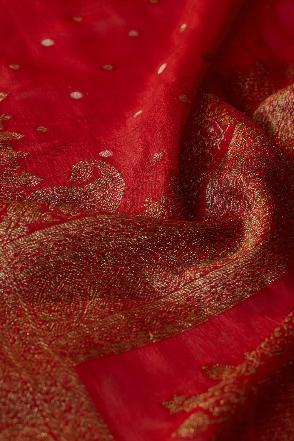 Red Woven Design Pure Viscose Saree image number null