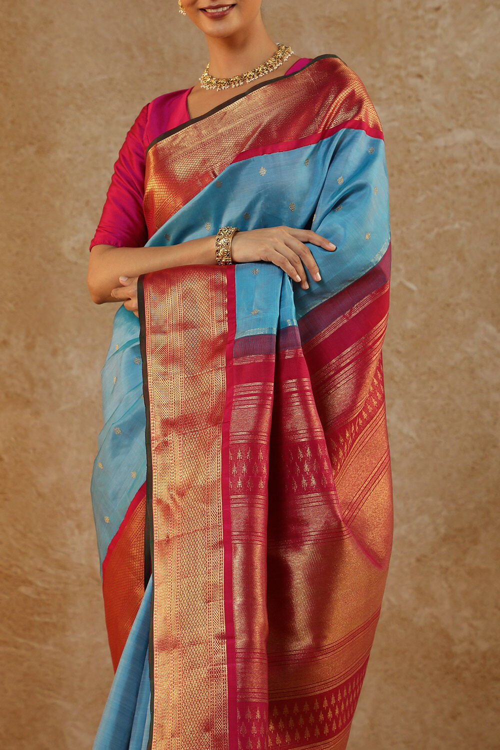 Blue Pure Silk Woven Kanjivaram Saree image number null