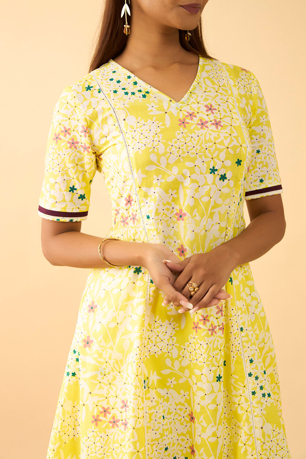 Yellow Screen Printed Pure Cotton Kurta image number null