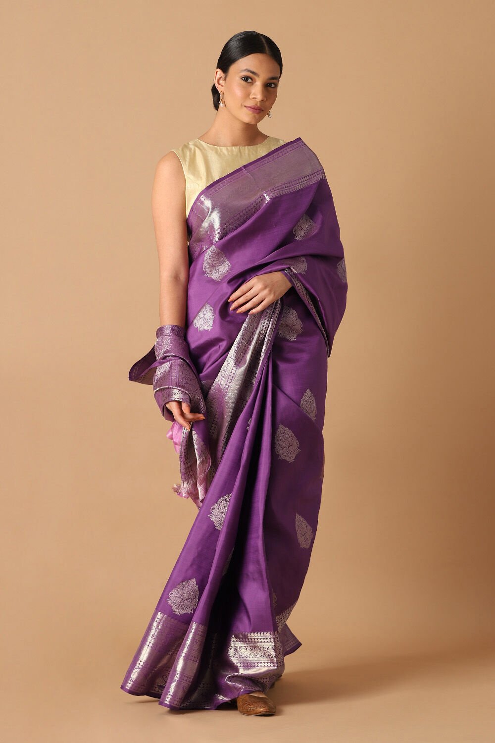 Violet Pure Silk Kanjivaram Saree image number null