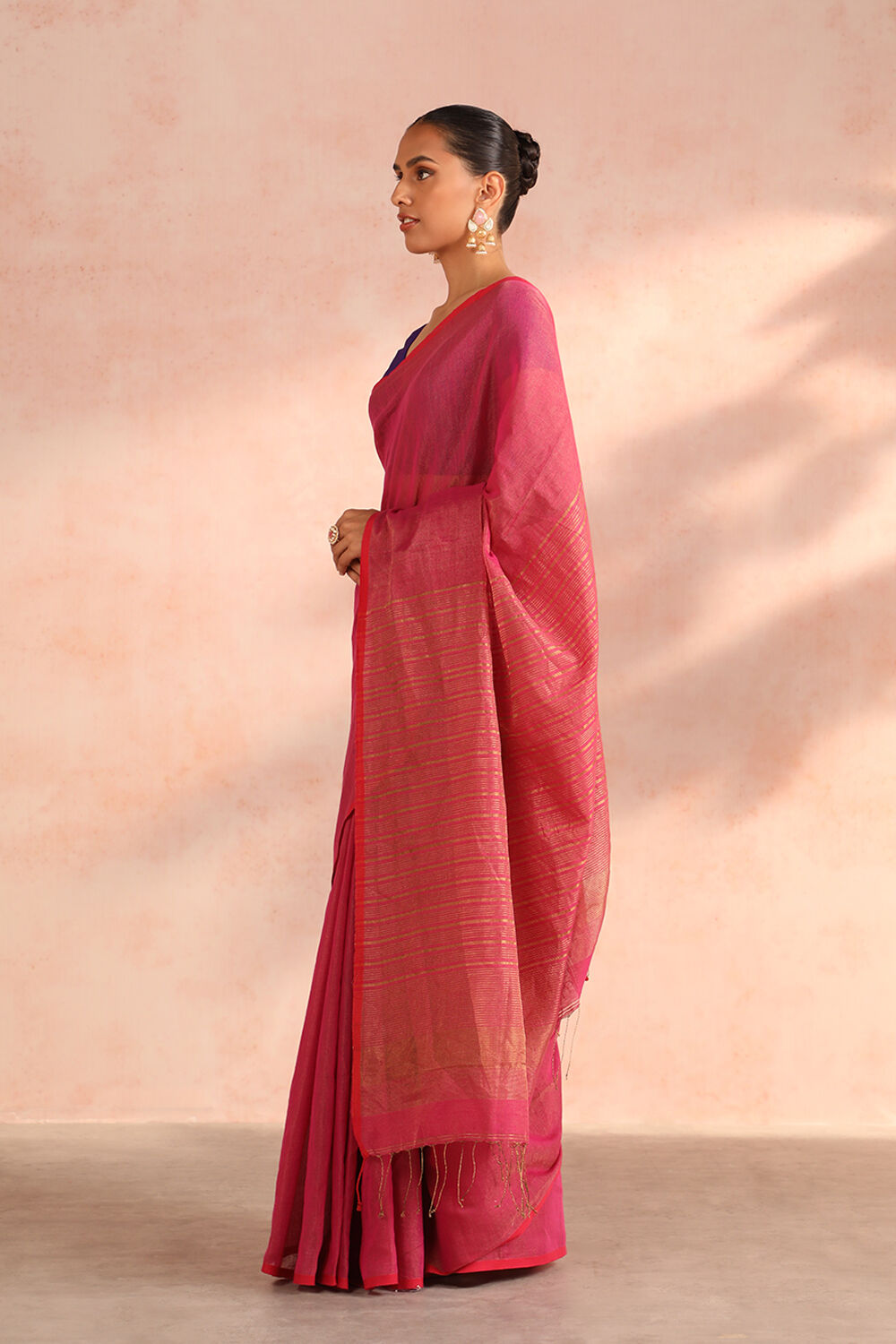 Pink Woven Pure Cotton Tissue Bengal Saree image number null