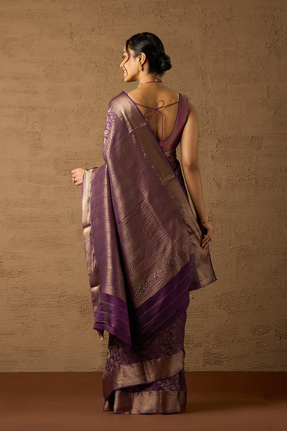 Violet Woven Pure Silk Crepe Saree image number null