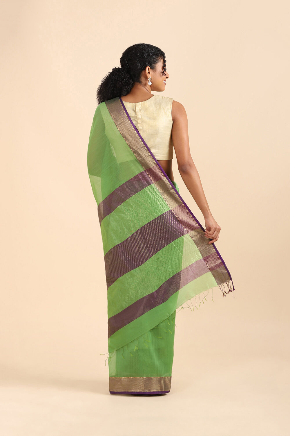 Green Pure Silk Cotton Maheswari Saree image number null