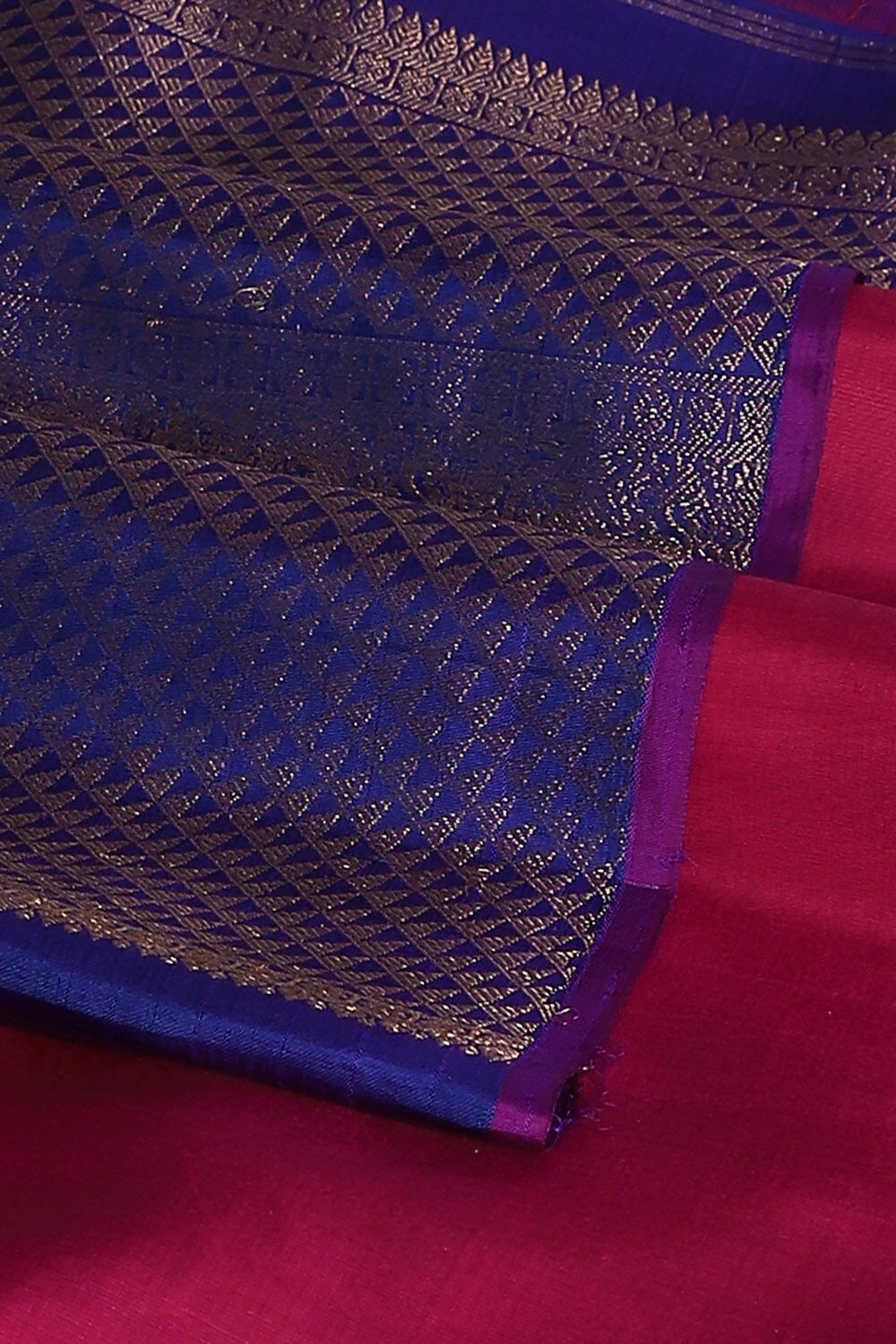 Red Pure Silk Kanjivaram Saree image number null