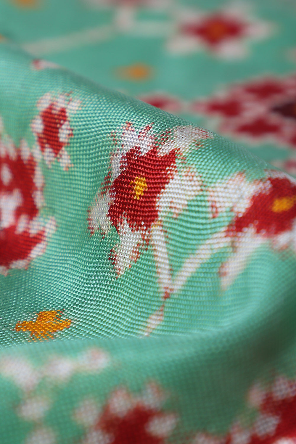 Green Pure Silk Patan Patola Navaratna Bhat Saree image number null