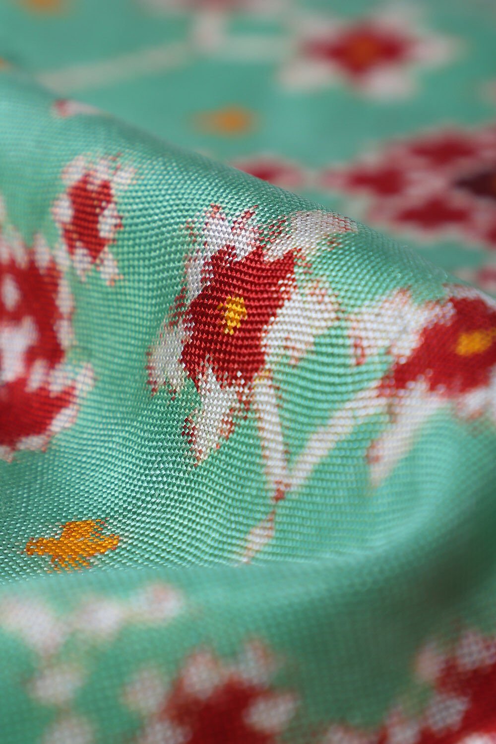 Green Pure Silk Patan Patola Navaratna Bhat Saree image number null