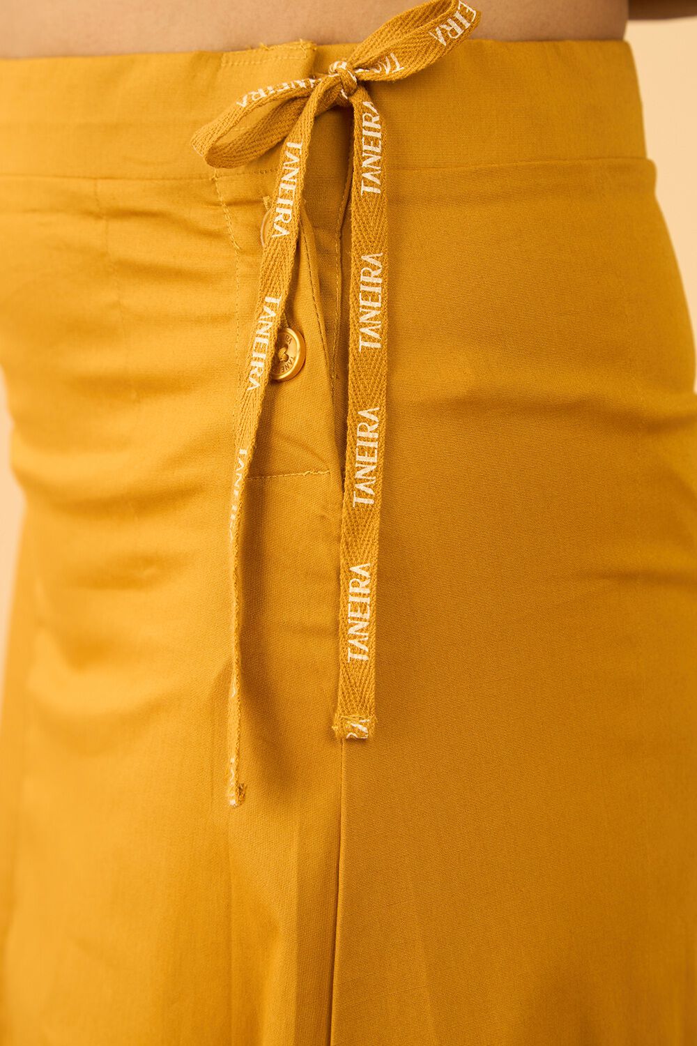 Dark Yellow Woven Cotton Lycra Inskirt image number null