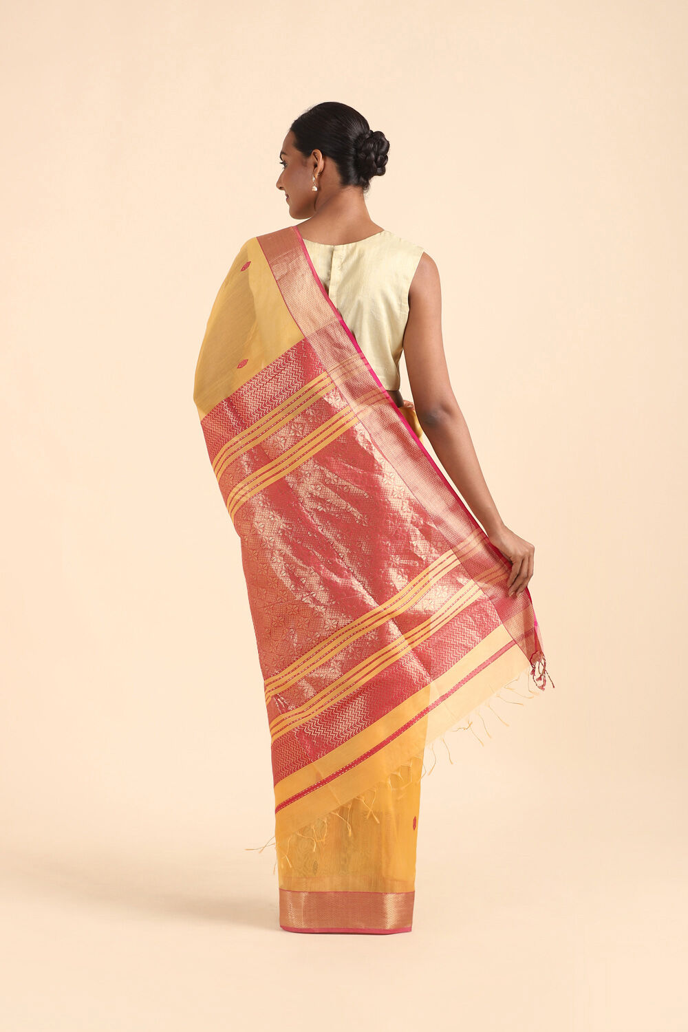 Orange Pure Silk Cotton Maheswari Saree image number null