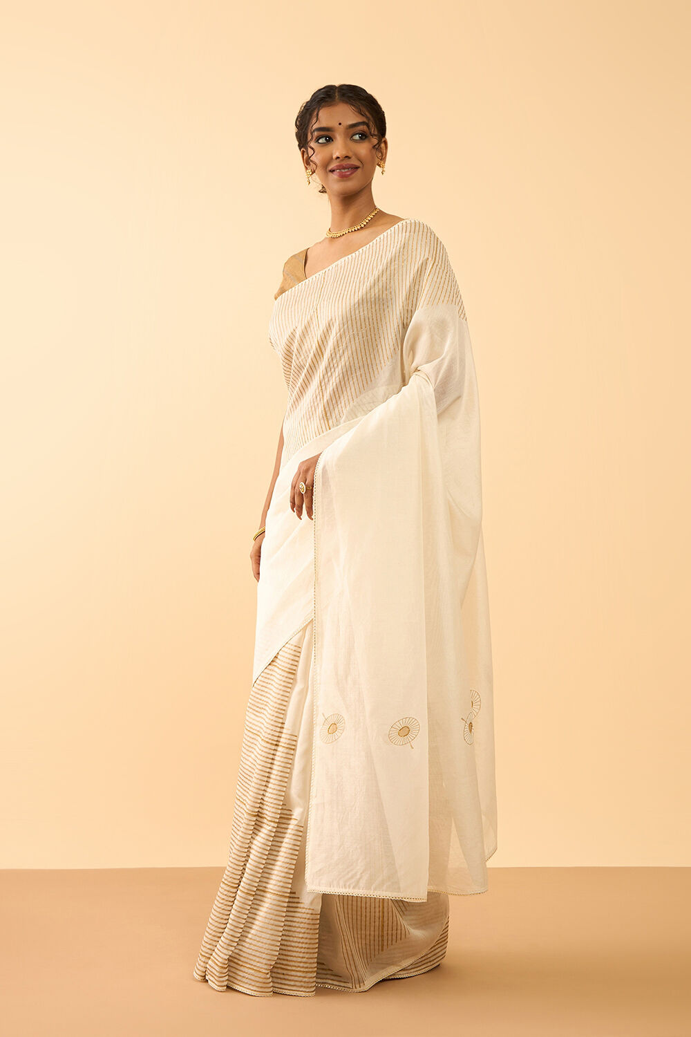 Off White Pure Silk Cotton Block Printed Embroidered Saree image number null