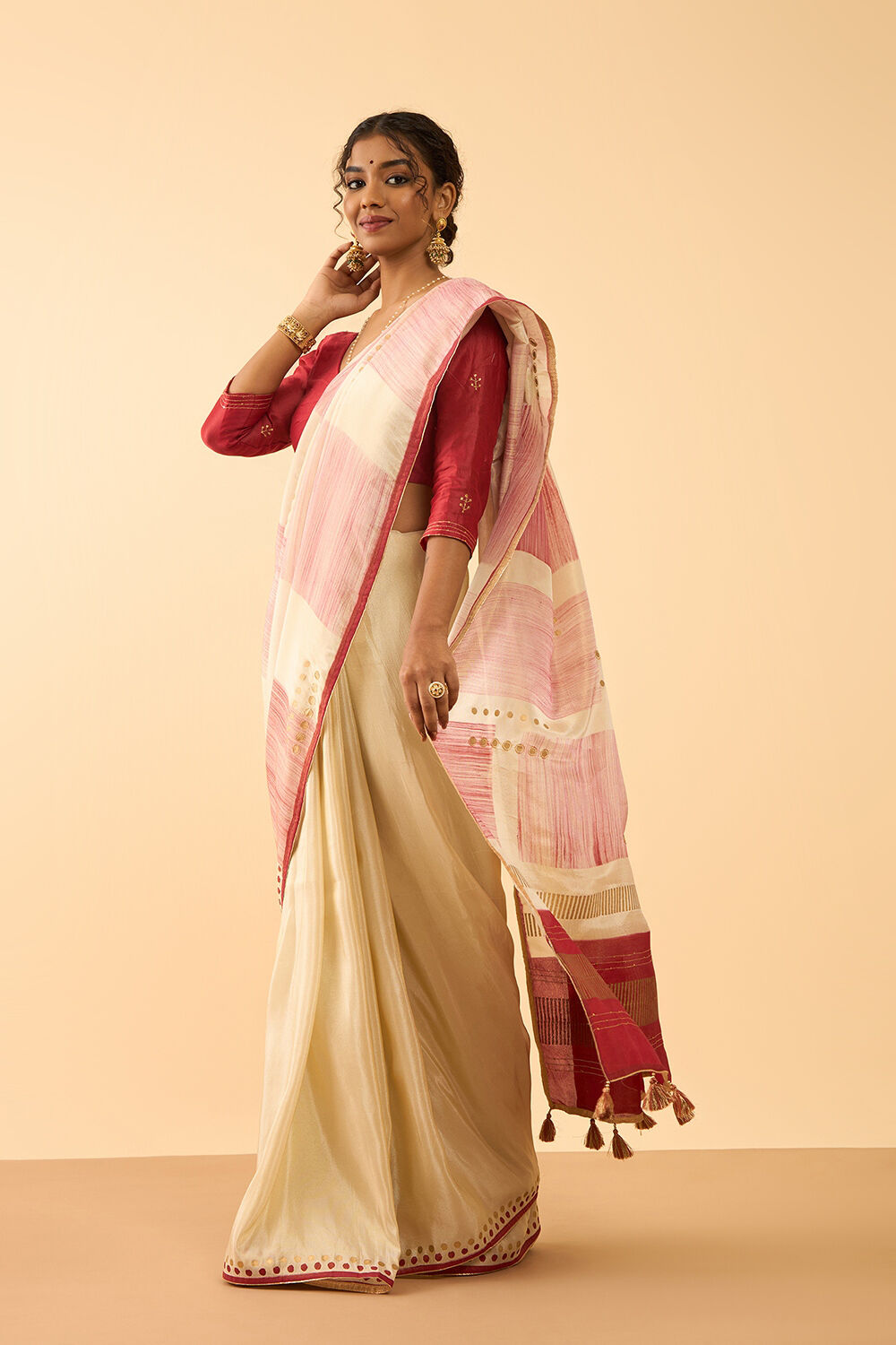 Off White Pure Tissue Organza Printed Embroidery Saree image number null