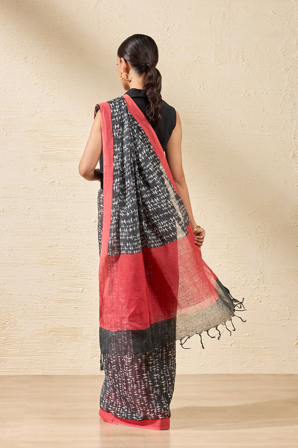 Black Screen Printed Pure Linen Saree image number null