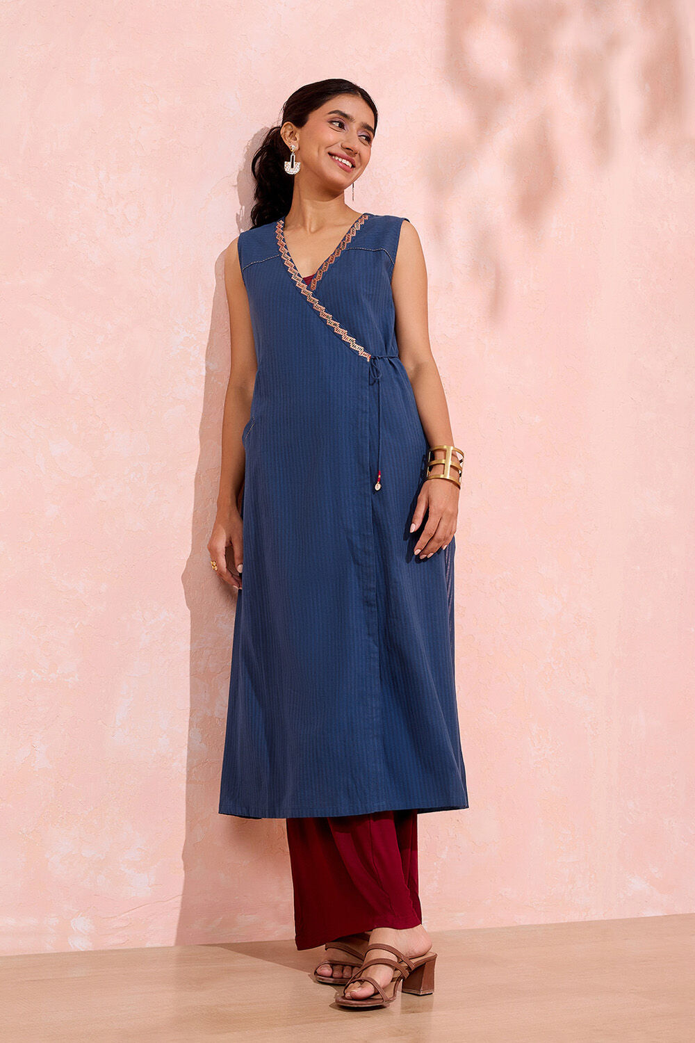 Blue Woven Pure Cotton Kurta Set image number null