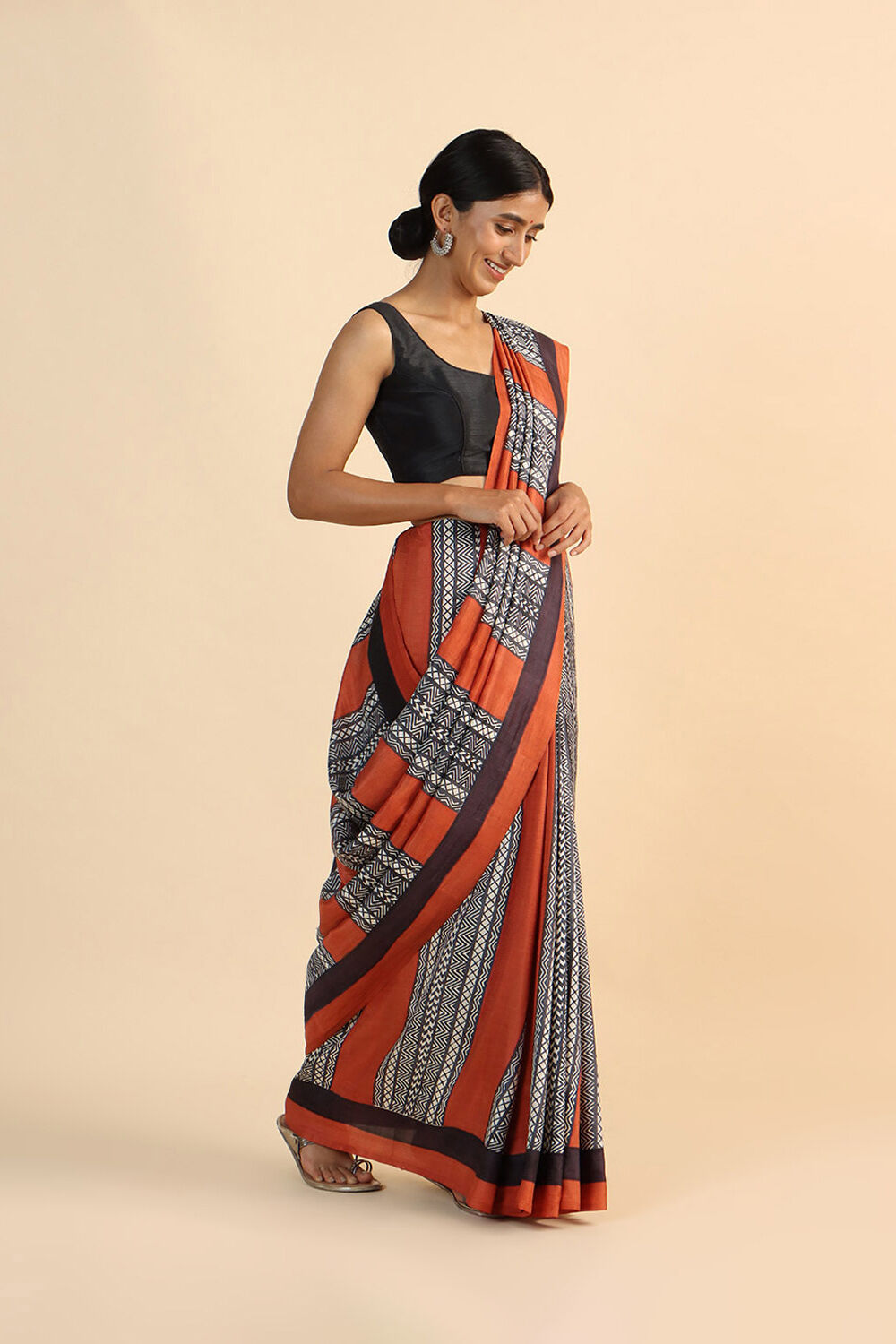 Black Pure Silk Printed Saree image number null