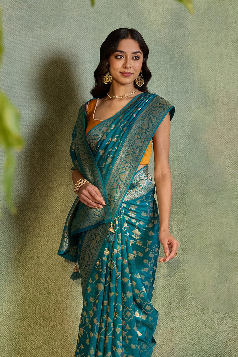 Blue Woven Pure Viscose Saree image number null