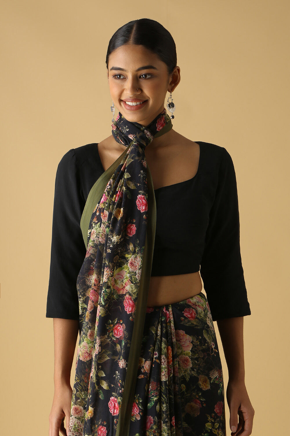 Black  Viscose Crepe Digital Printed Saree image number null