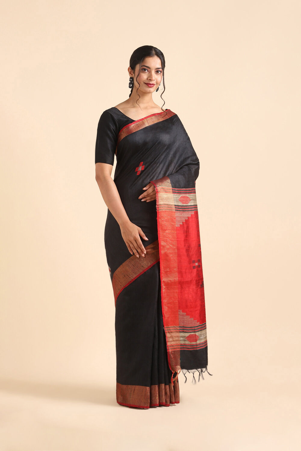 Black Pure Tussar Silk Bhagalpuri Saree image number null