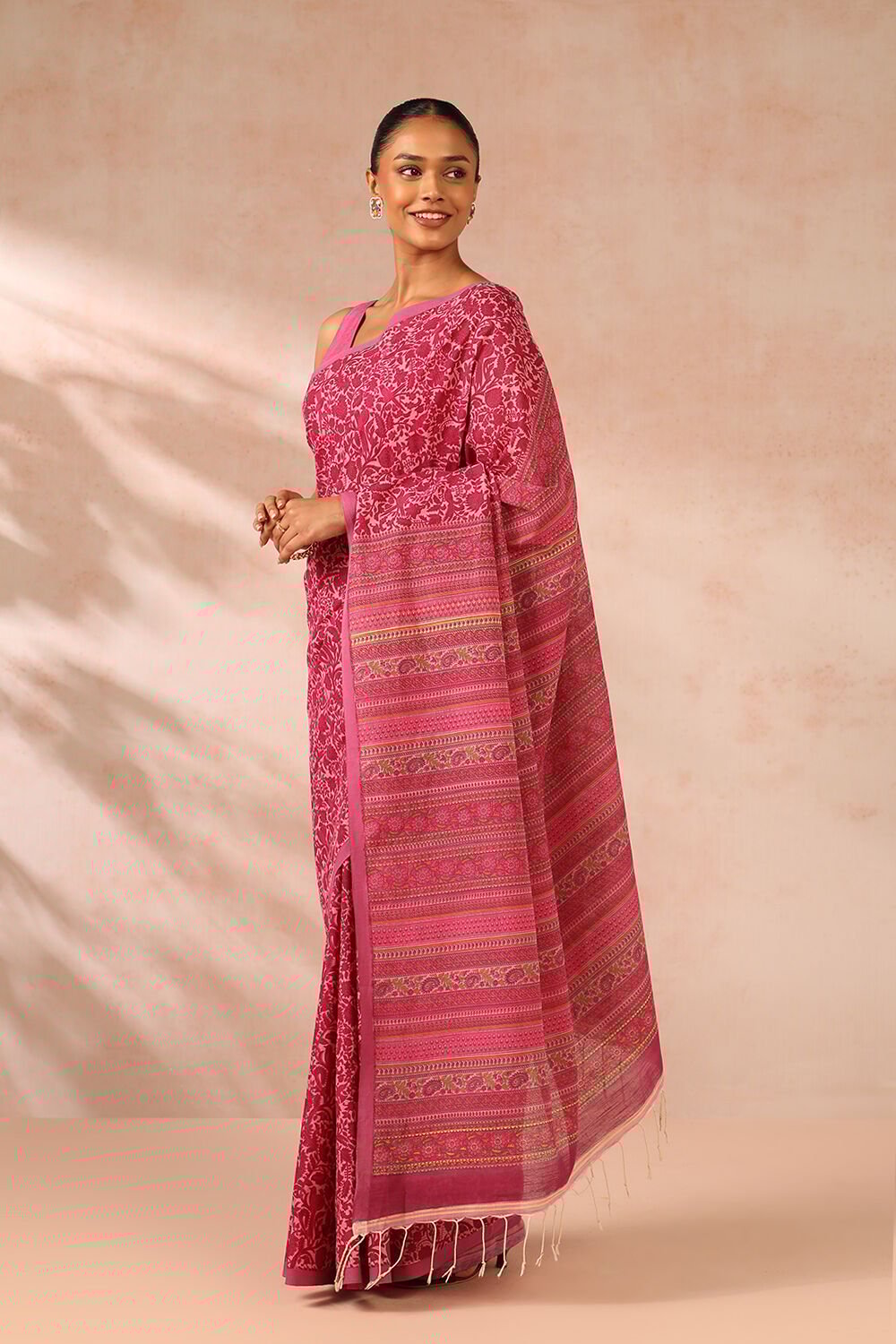 Pink Printed Bengal Pure Cotton Saree image number null