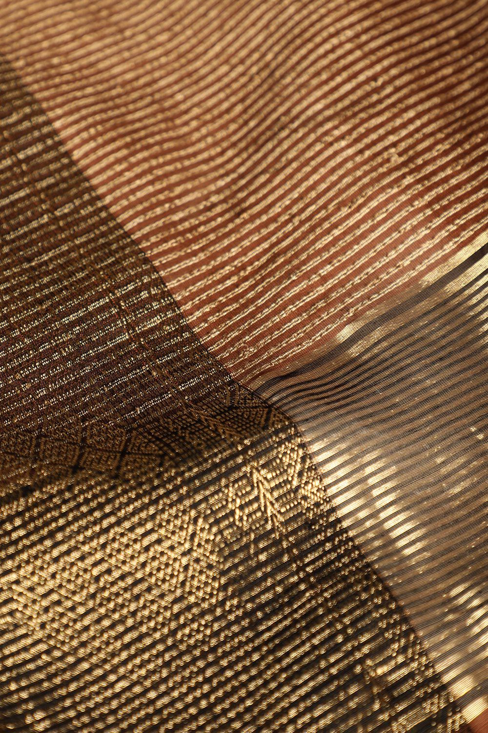 Brown Woven Pure Silk Cotton Maheswari Saree image number null
