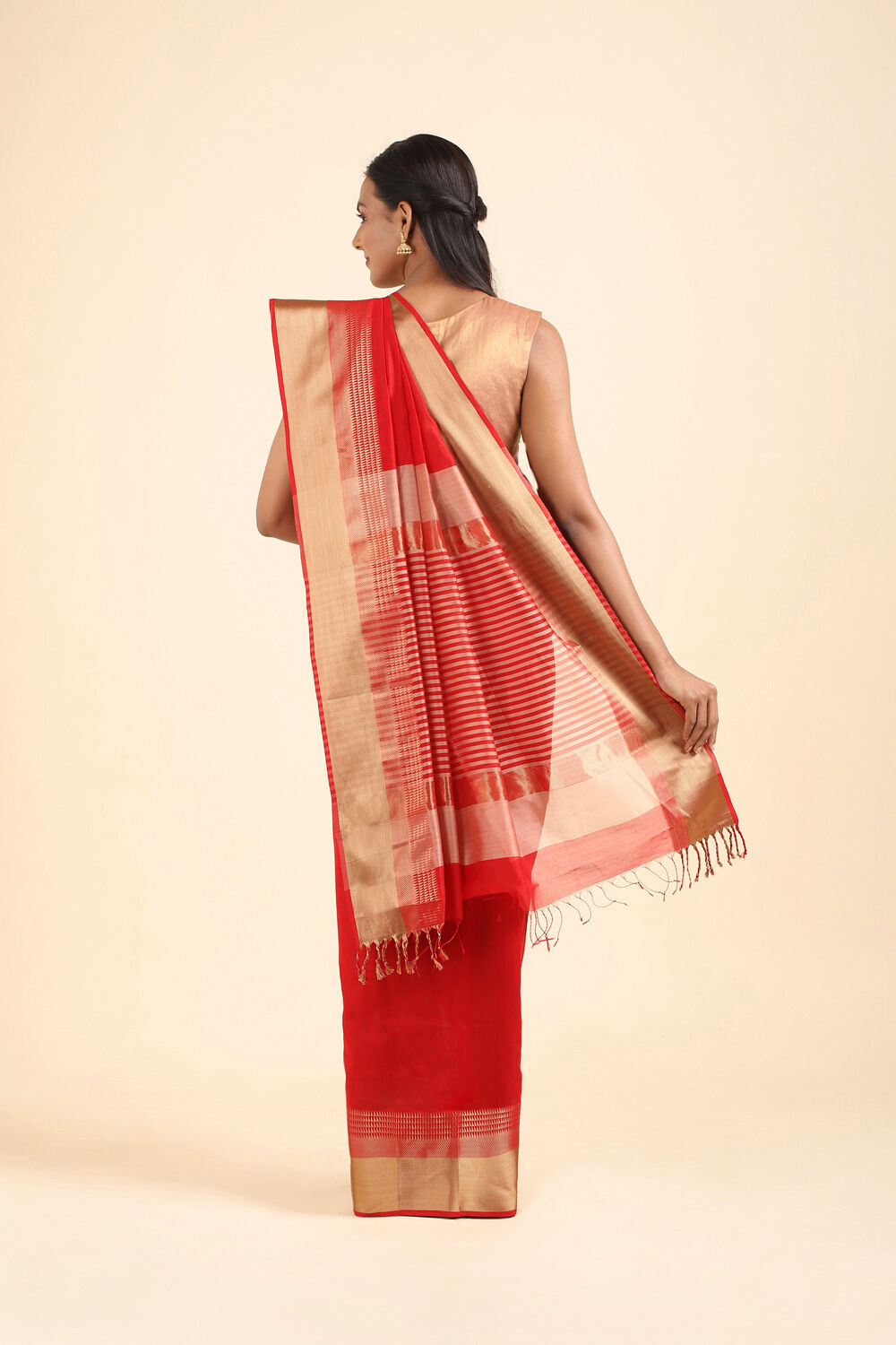 Dark Red Pure Silk Cotton Maheswari Saree image number null