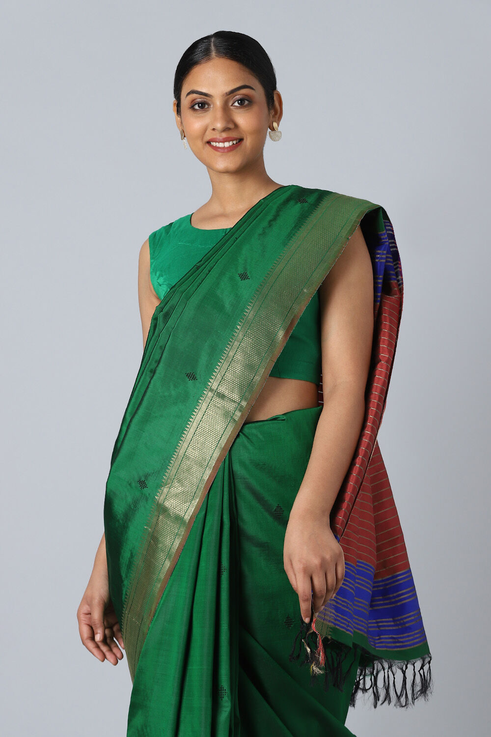 Green Pure Silk Extra Weft Saree image number null