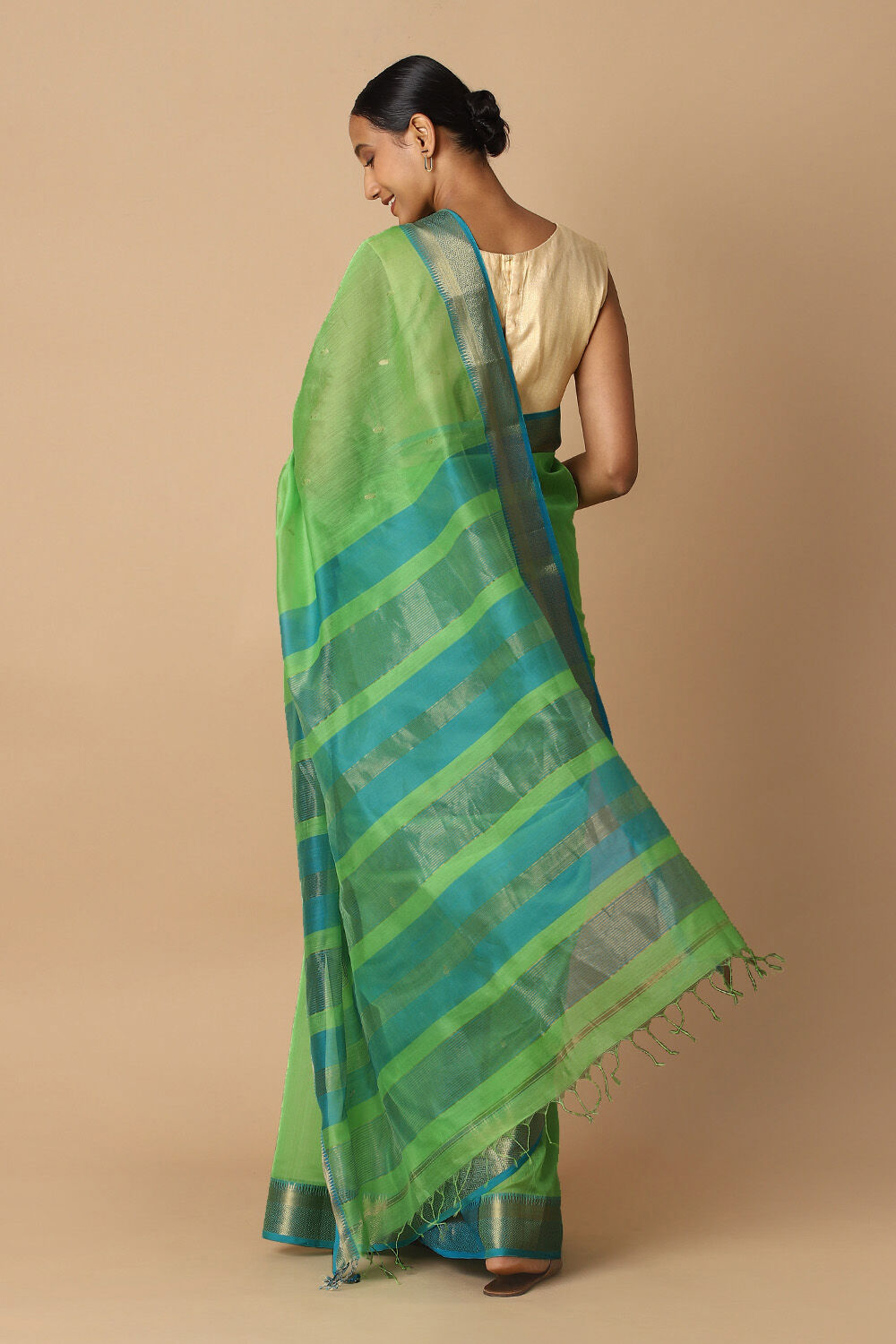 Green Pure Silk Cotton Maheswari Saree image number null