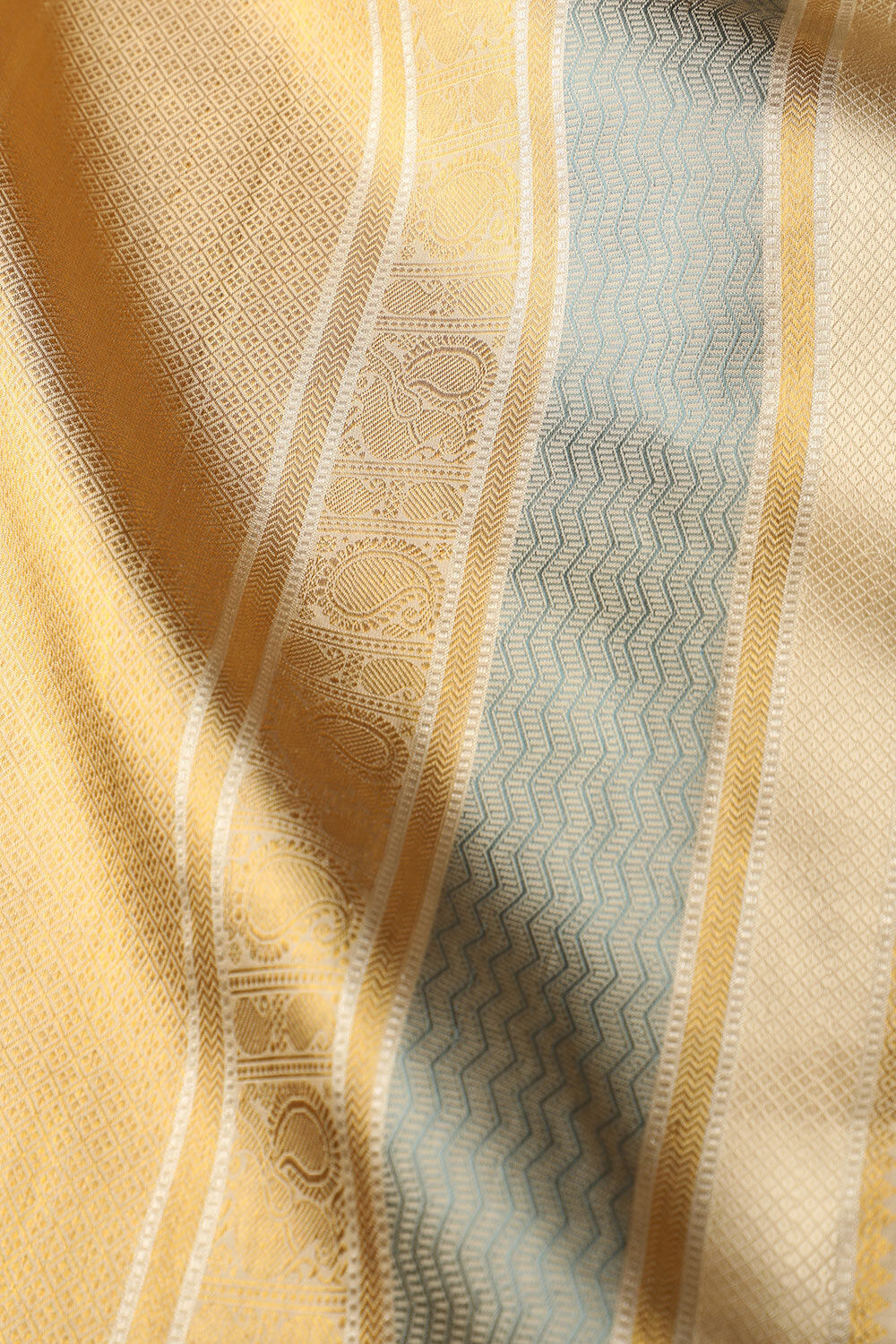 Gold Woven Pure Silk Kanjivaram Saree image number null