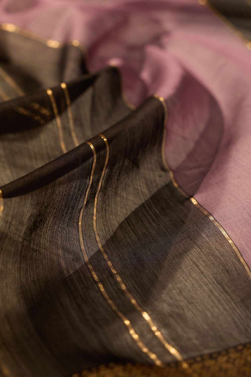 Light Violet Woven Pure Silk Cotton Maheshwari Saree image number null