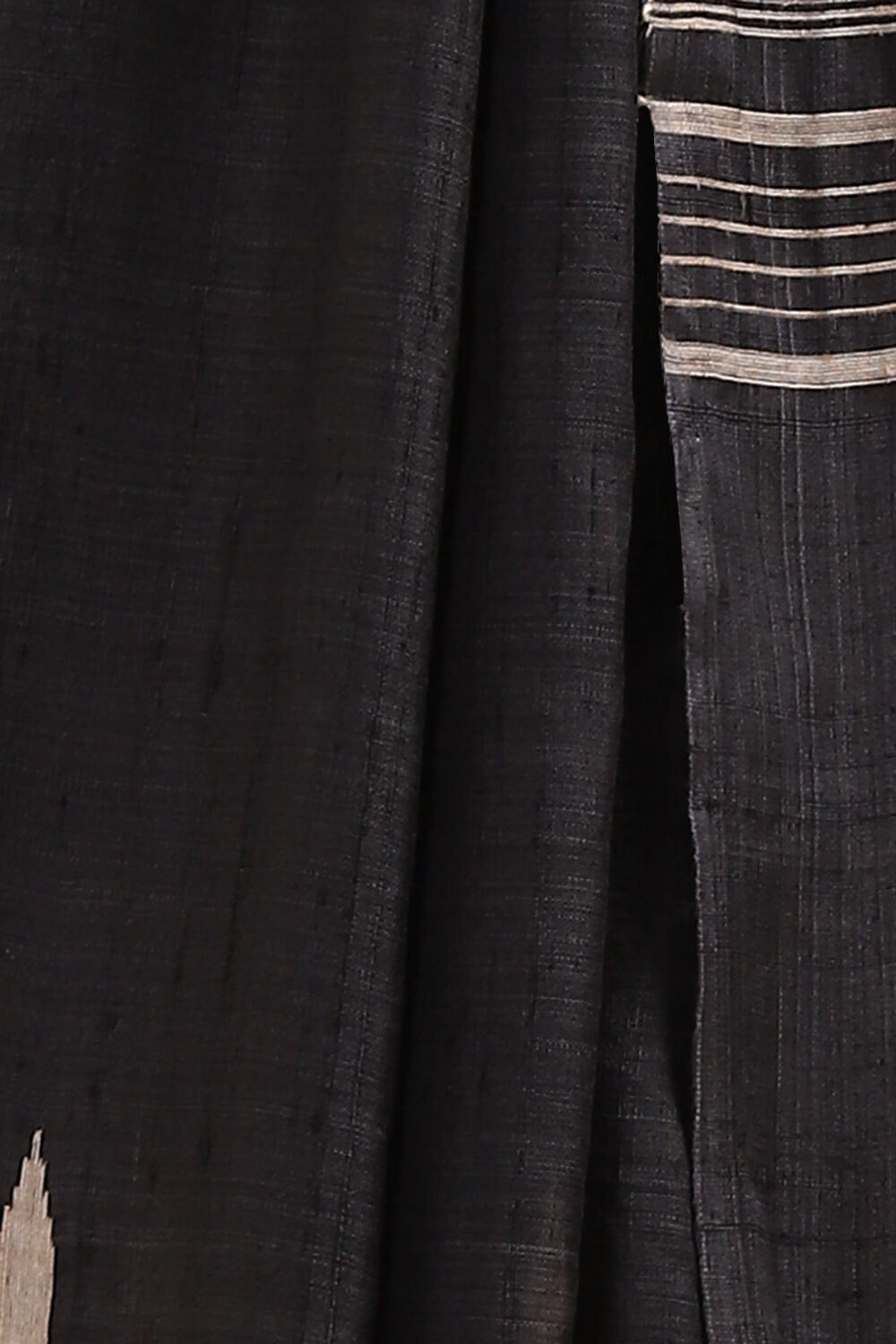 Black Pure Silk Woven Saree image number null
