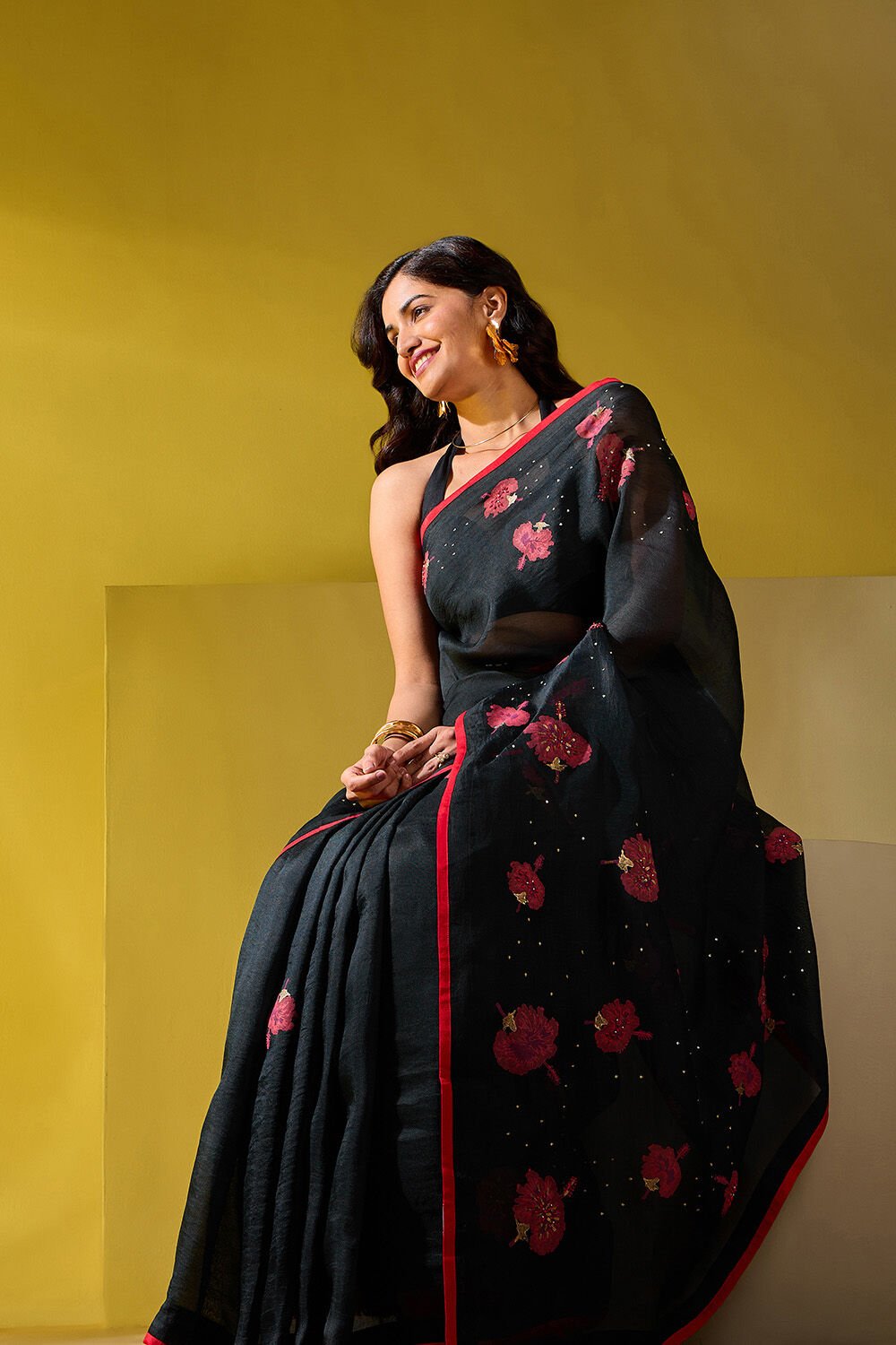 Buy black saree online deals