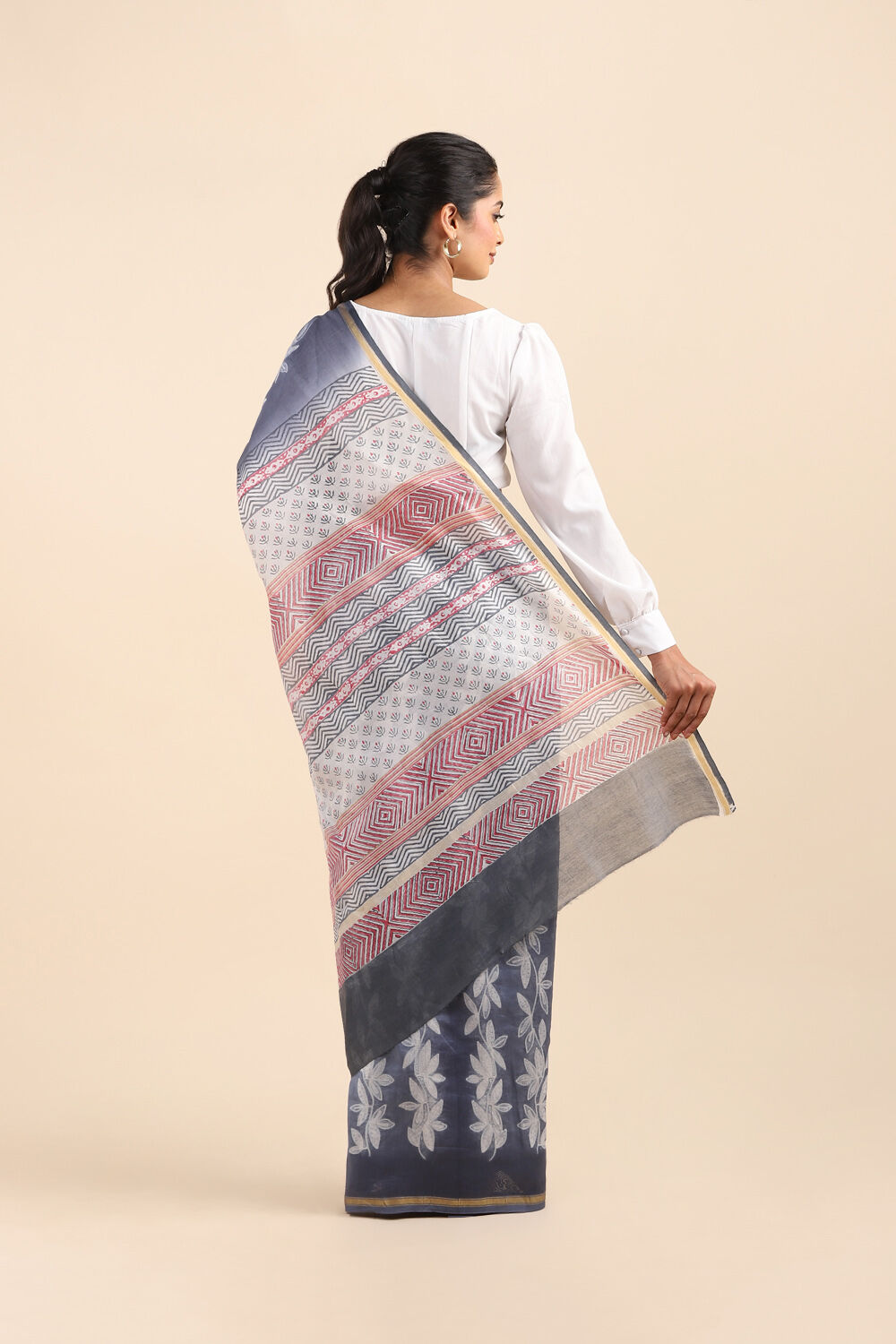 Grey Pure Silk Cotton Shibori Saree image number null