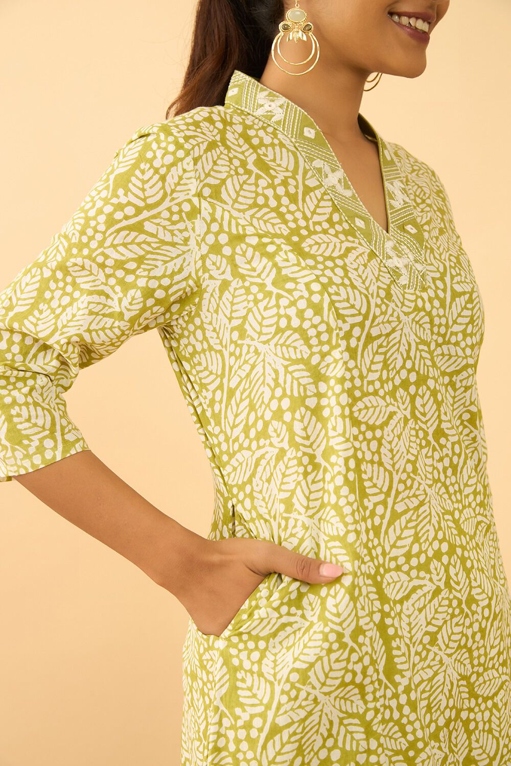 Green Screen Printed Pure Cotton Kurta image number null