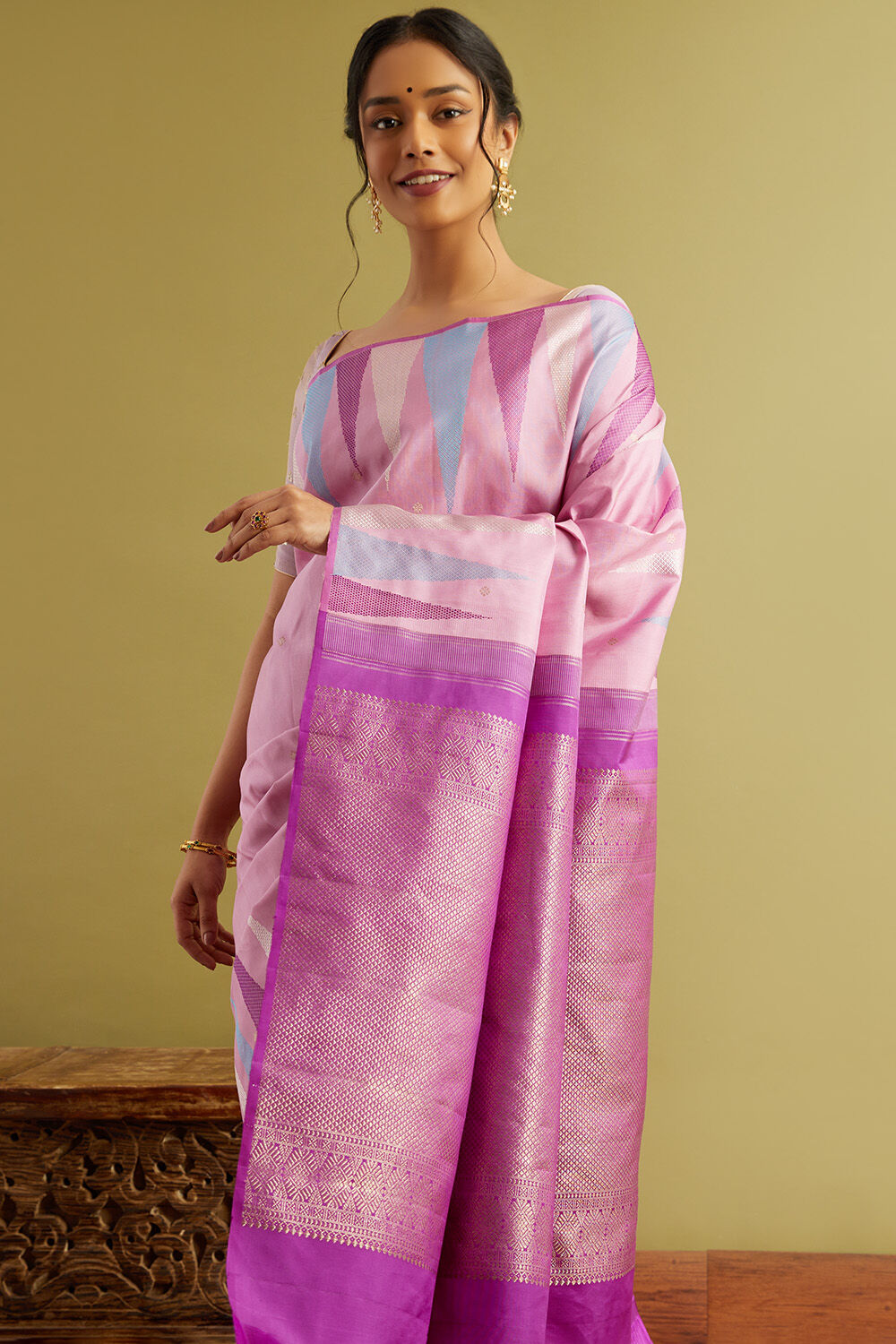Pink Woven Pure Silk Kanjivaram Saree image number null