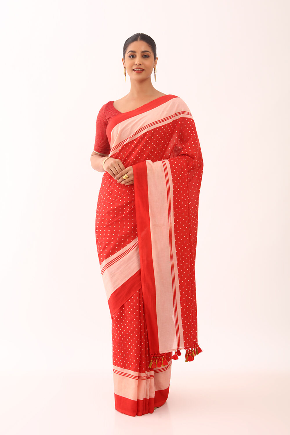 Red Screen Printed Pure Cotton Saree image number null