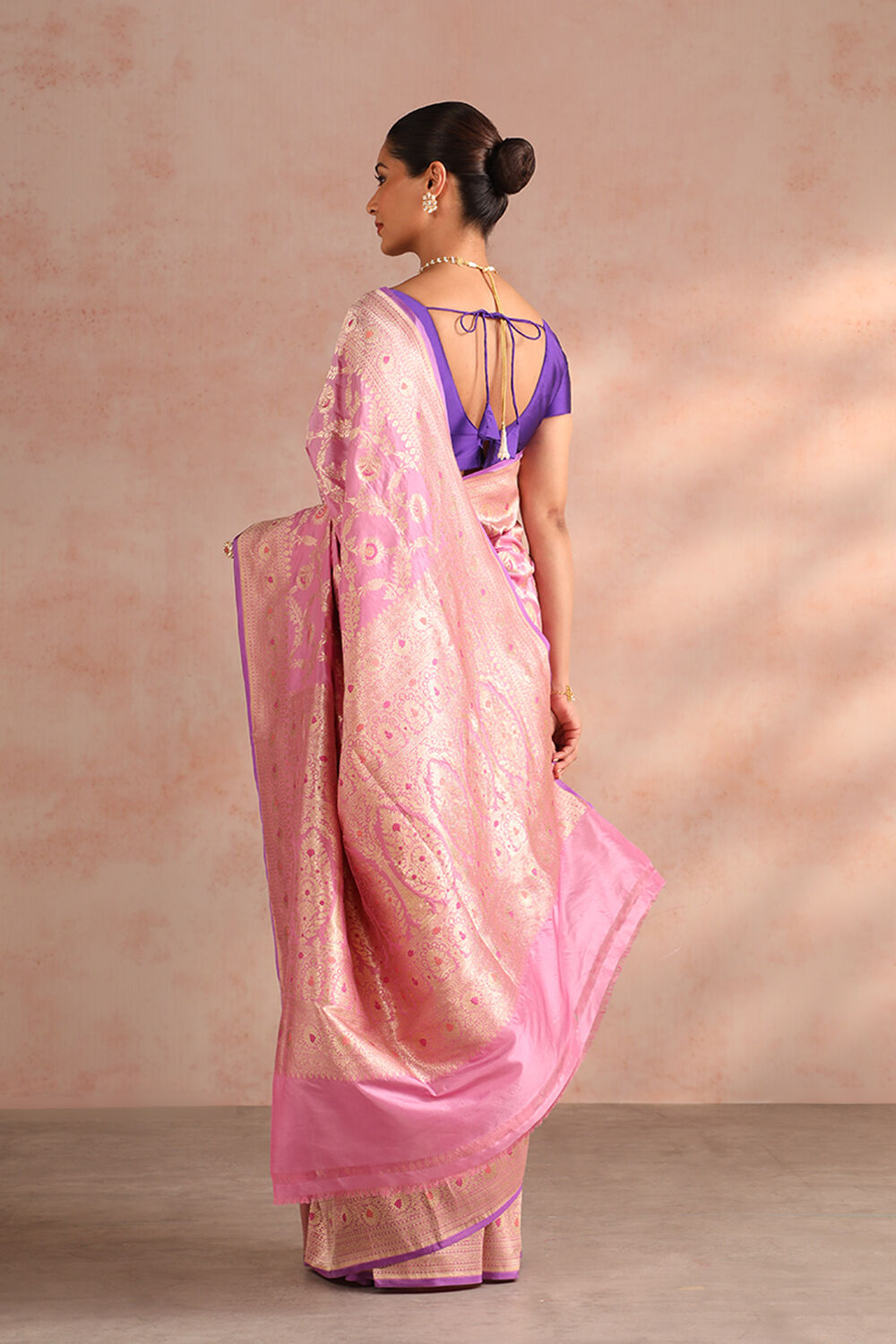 Violet Pure Silk Woven Banarasi Saree image number null