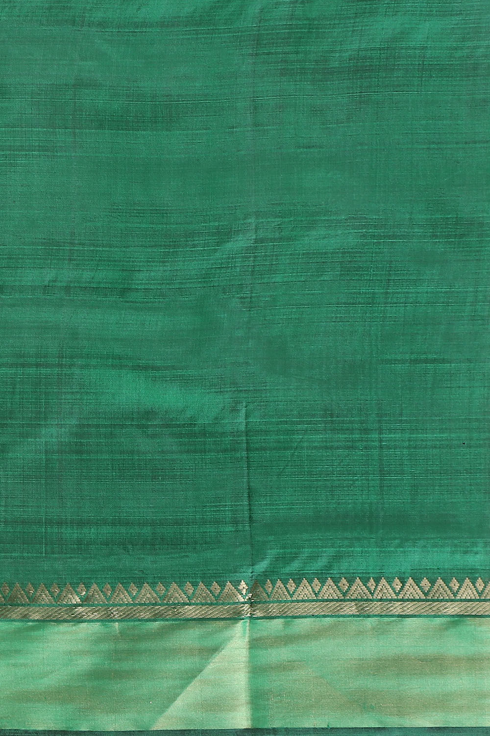 Green Pure Silk Woven Saree image number null