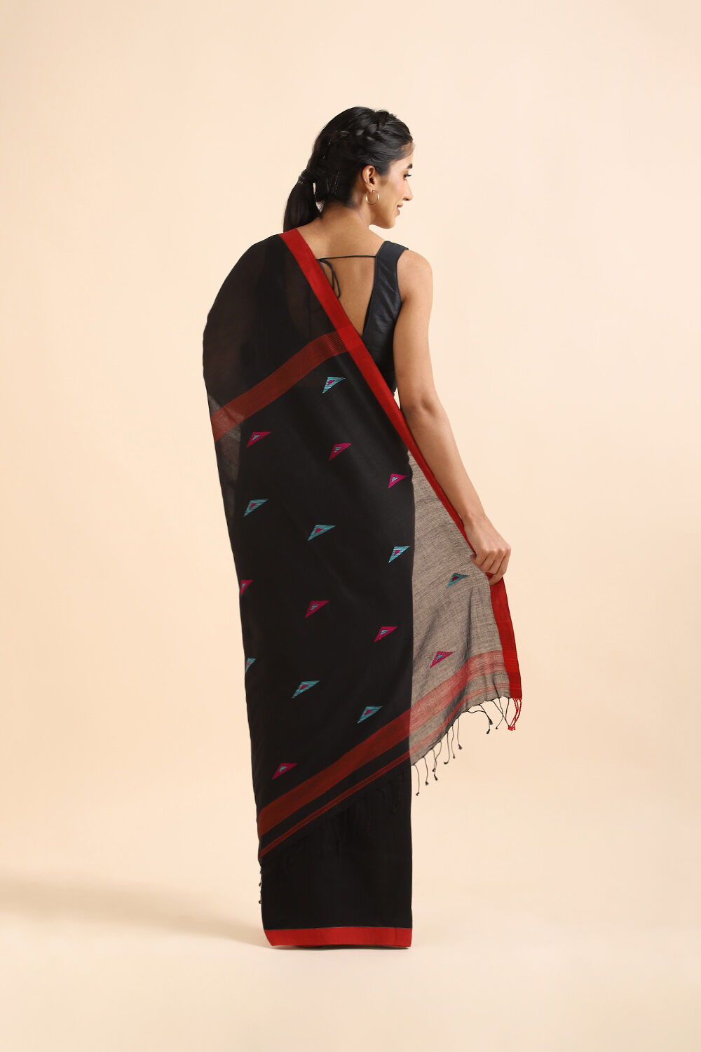 Black Pure Cotton Jamdani Saree image number null