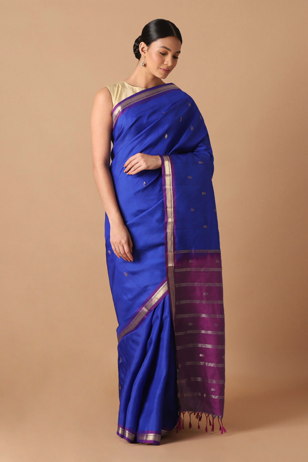 Blue Pure Silk Kanjivaram inspired Saree image number null